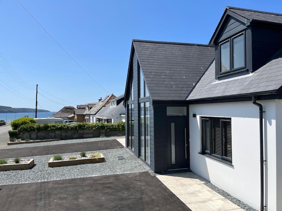 Seacliff, Broad Haven. Villa Exterior photo