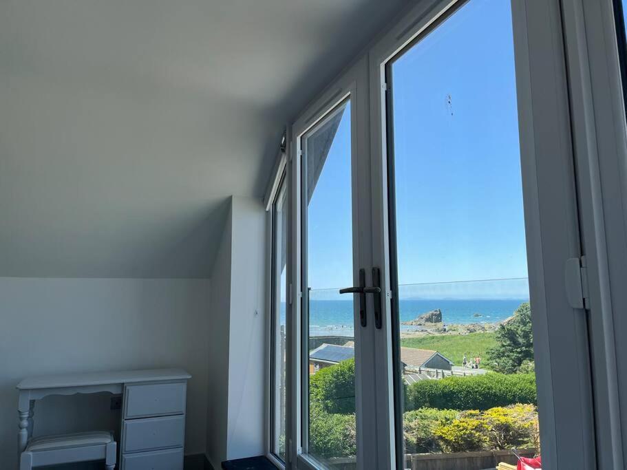 Seacliff, Broad Haven. Villa Exterior photo