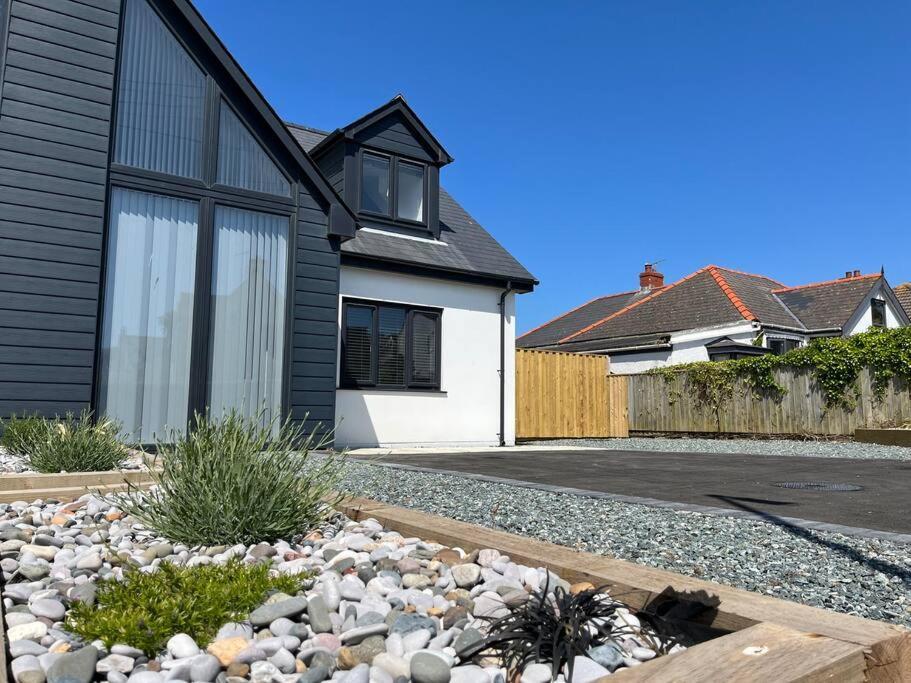 Seacliff, Broad Haven. Villa Exterior photo